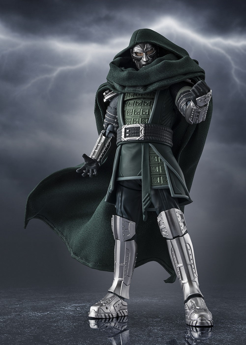 [PREORDER] SH Figuarts Doctor Doom (Avengers: Doomsday)