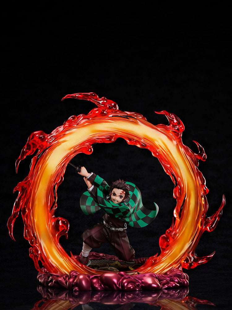 Demon Slayer Tanjiro Kamado (Hinokami Kagura Clear Blue) Sky 1/8 Scale Figure